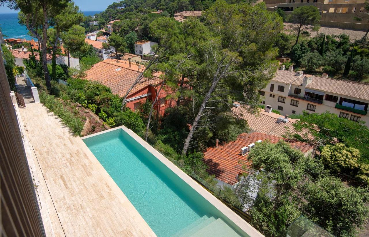 דירות בגור La Vie En Rouge Sa Riera Duplex, Private Parking מראה חיצוני תמונה