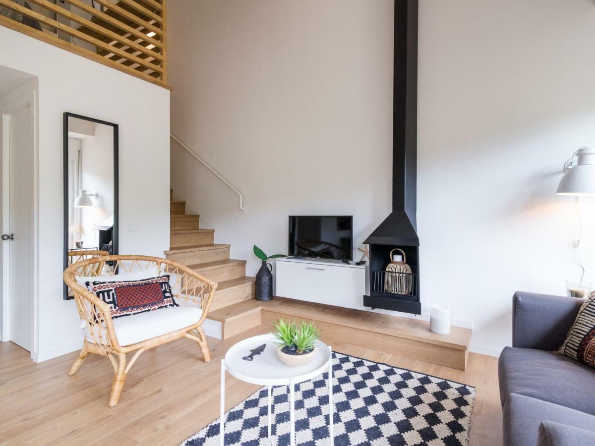 דירות בגור La Vie En Rouge Sa Riera Duplex, Private Parking מראה חיצוני תמונה