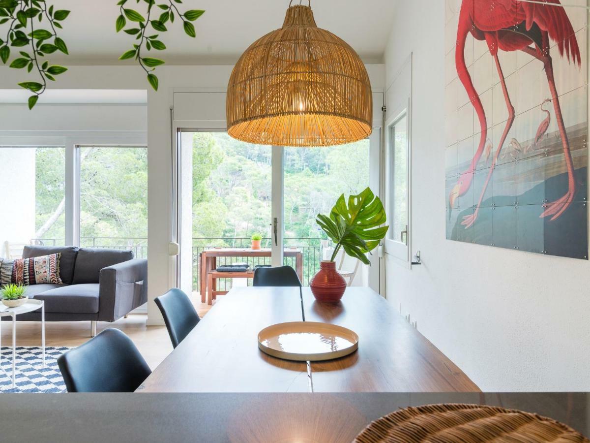 דירות בגור La Vie En Rouge Sa Riera Duplex, Private Parking מראה חיצוני תמונה